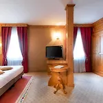 Hotel Rendez Vous