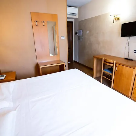 Hotel Rendez Vous 3*