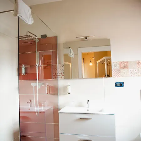 Rendez Vous Hotel