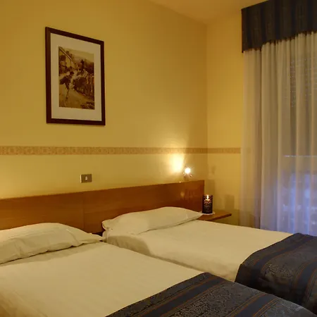 Отель Rendez Vous 3*