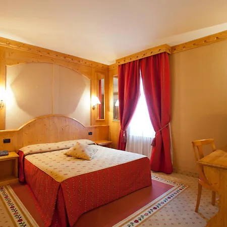 Rendez Vous Отель Шатийон