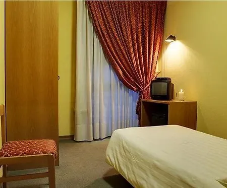 Otel Rendez Vous Châtillon