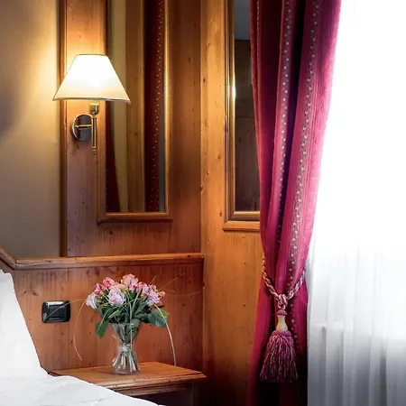 Rendez Vous Hotel 3*