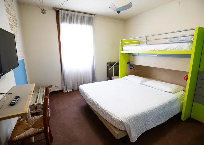 Rendez Vous Hotel 3*