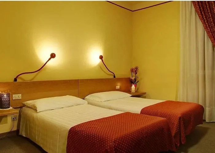 Rendez Vous Hotel 3*